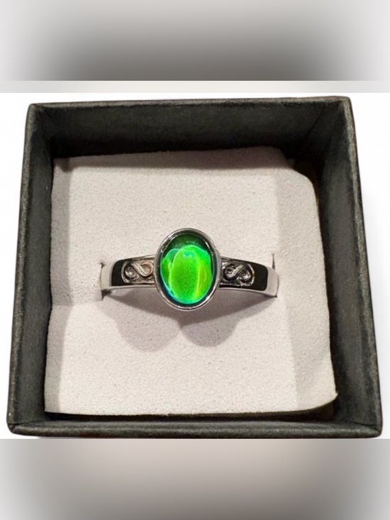 Aurora Promise Jewelry - Stamped 925 Sterling Silver~Color Changing Mood Ring~Size 10